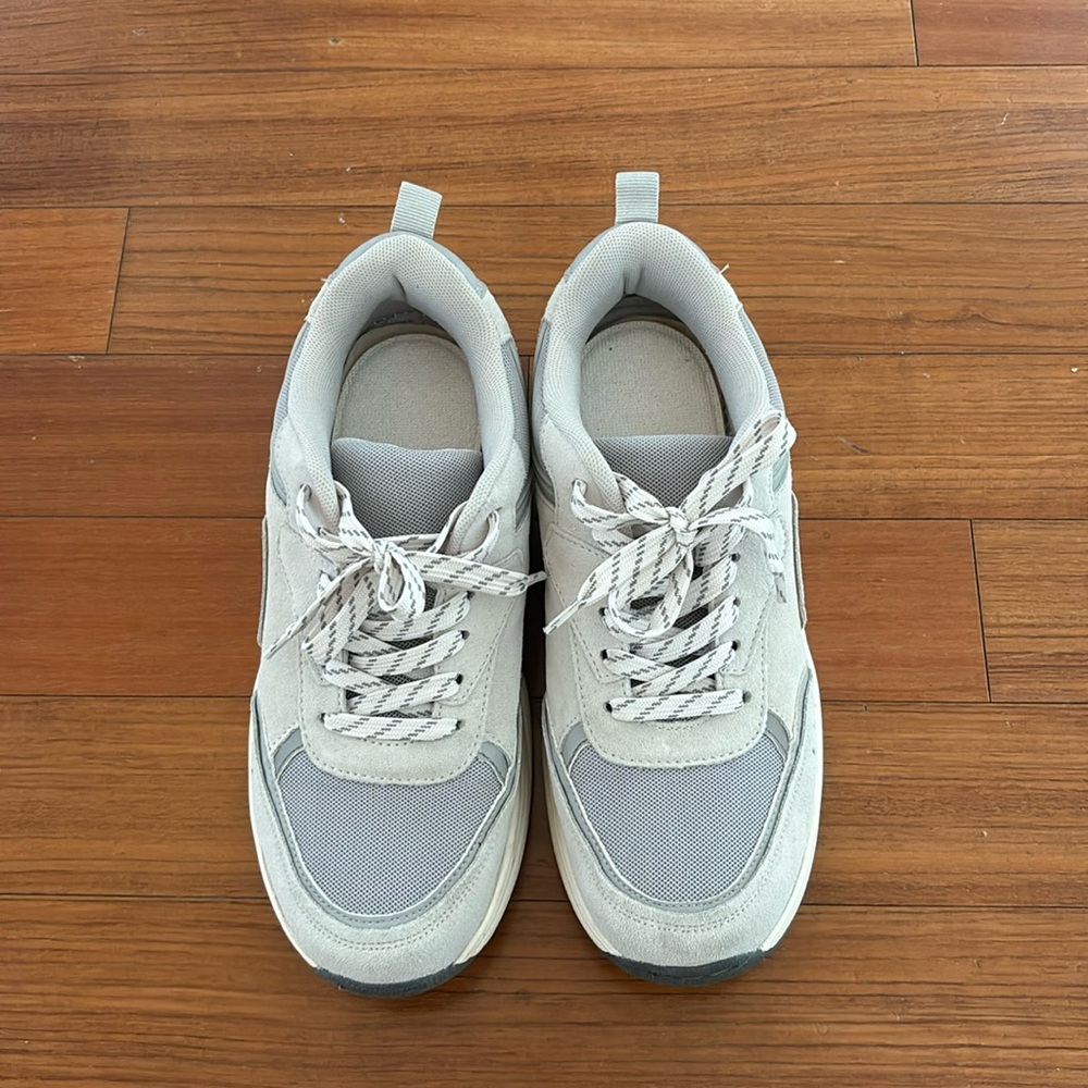 Zara youth real leather sneaker